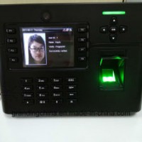 Multi-Media Fingerprint Biometric Door Access Control with 3G (Model: TFT900/3G)