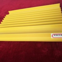 Powder Coated Yellow Aluminum Extrusion Profile