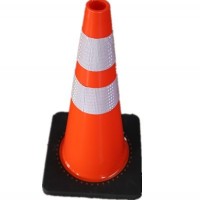 Professional Manufacturer Traffic Road Safety Black Base PVC Traffic Cone 70cm