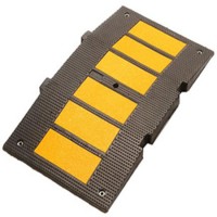 Eroson CE Rubber Speed Hump with Black and Yellow Jacket