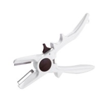 Stainless Steel Nut Opener Reusable Walnut Cracker Kitchen Gadget Tool for Walnut Chestnut Nut Crack