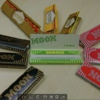 Moon Green 1.25 Cigarette Paper / Rolling Paper