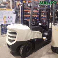 Ce Approved New 2.5t Diesel Operated Forklift for Sale