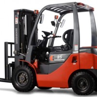 2.5t Diesel Forklift Truck Isuzu Engine with CE