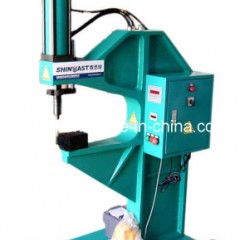 Pneumatic- Hydraulic Clinching Machine for Steel or Galvanized Sheet图1