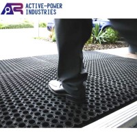 Non-Slip Outdoor Deck Step Honeycomb Floor Rubber Grass Sheet Mats