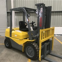 Hifoune Japanese Diesel Forklift FD20T ISUZU Engine