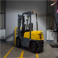 China Engine 2.5ton Diesel Forklift FD25T