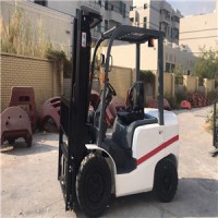 Japanese 3 ton Diesel Forklift  FD30T with MITSUBISH Engine