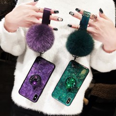 Crackle Diamonds Hair Ball Wrist Strap Cell Phone Case图1