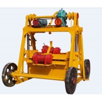 Large Capacity Mobile/Movable/Egg Layer Concrete Hollow/Solid Block/Brick Making Machine in Qt 40-3A