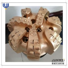 12 1/4"M1673 Matrix Body PDC Bit for Oil Well Drilling图1