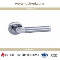 China Stainless Steel Door Handle with Cylinder Escutcheon/Hollow Handle Wooden Door Lever Handles S