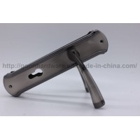 Aluminum Handle on Iron Plate 069