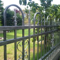 2020 High Quality Cheap Metal Fence Panels Post USA