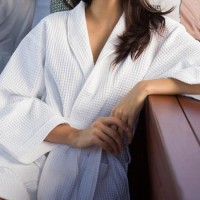 Wholesale Market 100%Cotton White Waffle Bathrobe