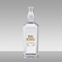 500ml/750ml/1000ml Crystal White Glass Bottle with Cork/Metal Cap Liquor Whisky Bottle