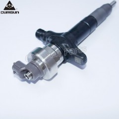 ISUZU 4JJ1 truck  engine fuel injector nozzle 095000-6980图1