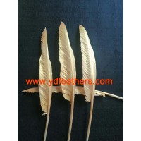 Painted Golden color Goose Feather for wholesale